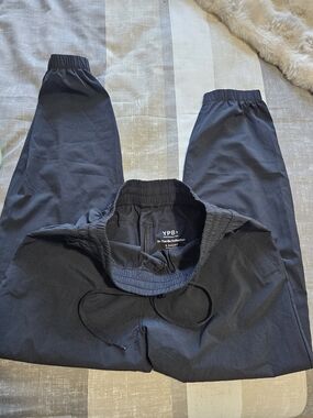 Womens Lightweight Blsck Joggers Small/Short YPB by ABERCROMBIE